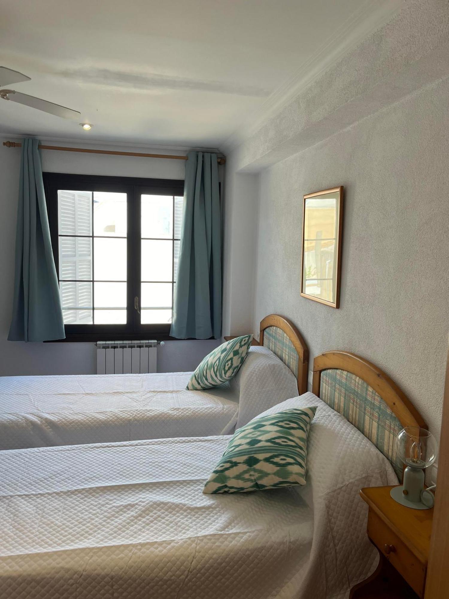 Hostal Restaurante Cala 칼라 피구에라 외부 사진